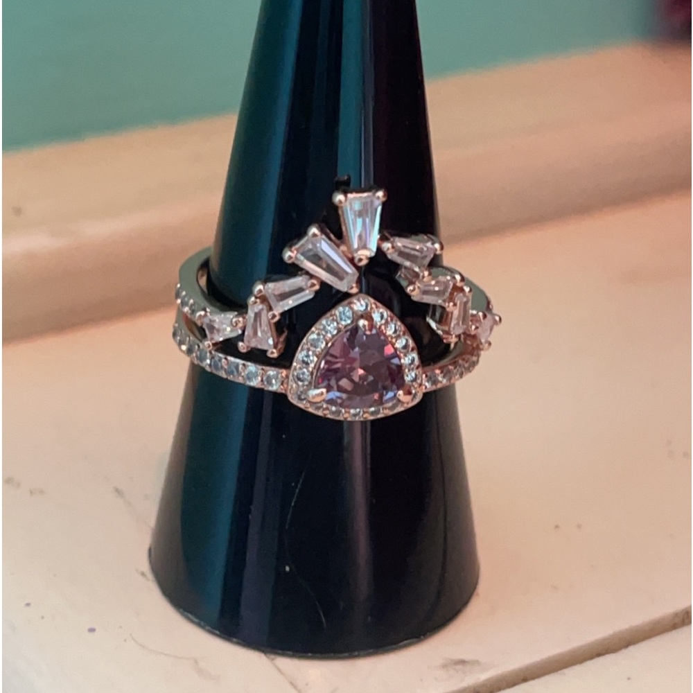 Stunning Rose Gold Ring. 
Never wore
Size 8
Purchase Price-$75